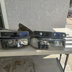 01 Sierra Headlights 