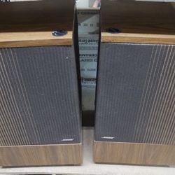 Pair BOSE 501 Series I One Floor Speakers w Woofers needing replacement READ. please read carefully. being sold as is. not working & dry rotted from a