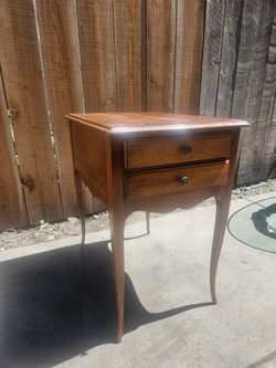 Antique French Louis XV Style Walnut Two Drawer Nightstand/ Bedside Table