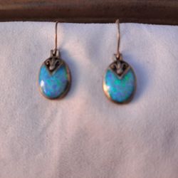 BEAUTIFUL OPAL TEARDROP EARINGS IN STERLING SILVER