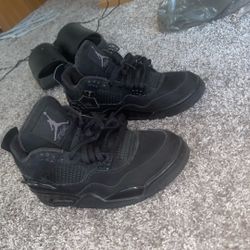 JORDAN BLACK CATS 4 2020 size 9 no box 