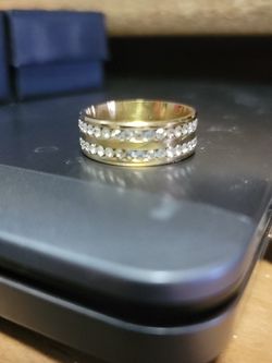 Size 10 Men's White Sapphire Gold Titanium Band