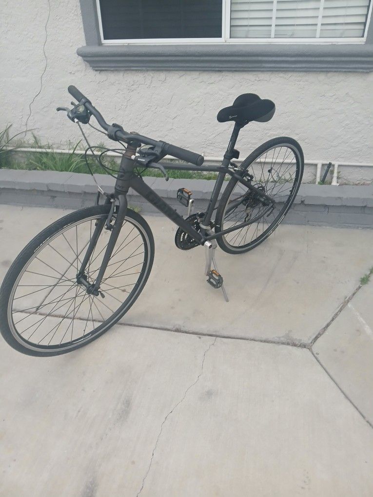 Men's 700c Giant Escape 3 Hybrid Bike 