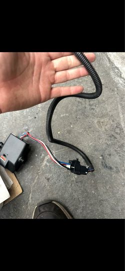 universal tow brake