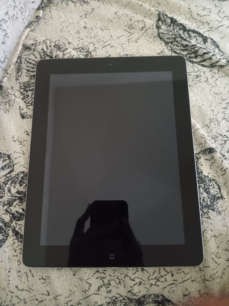 iPad Mini 2 16gb charger included (read desc)