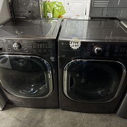 LG Washer And Gas Dryer Set