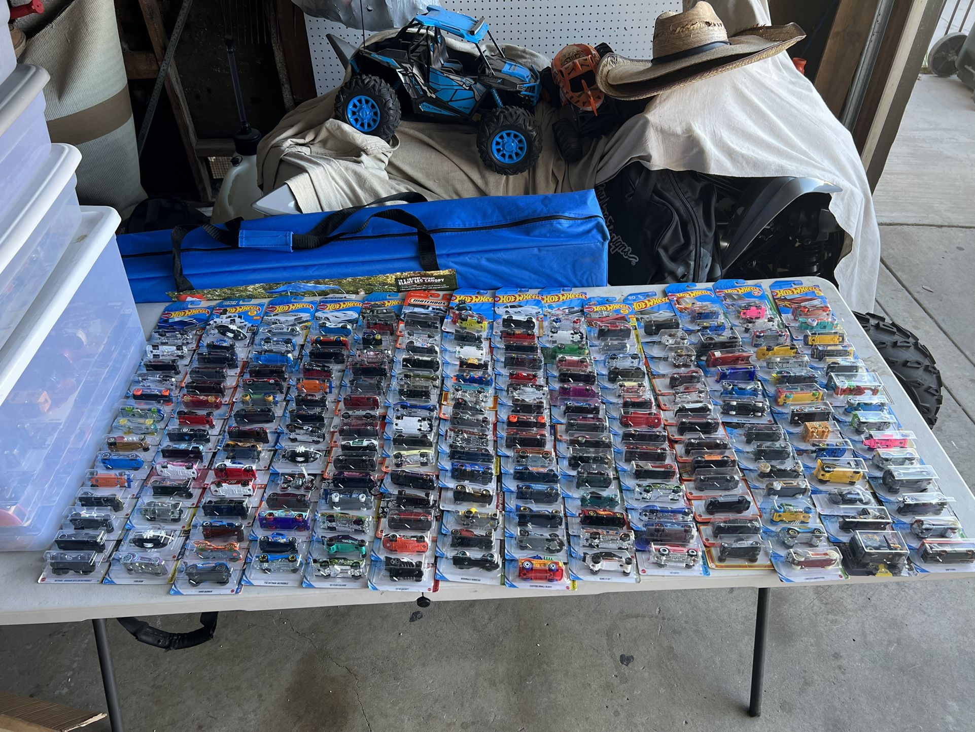 Hot Wheels 200 Pieces wfdjnjc.com