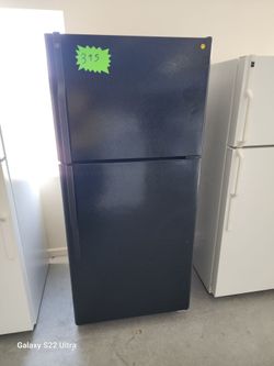Used refrigerator very large 30 days warranty plugged up cold and clean cash only