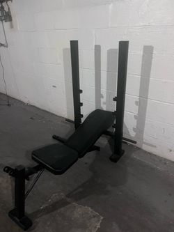 Adjustable Weight Bench with Squat Rack