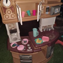 Deluxe r Kitchen W Food And Pans