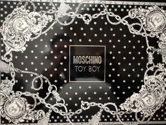 Set Moschino