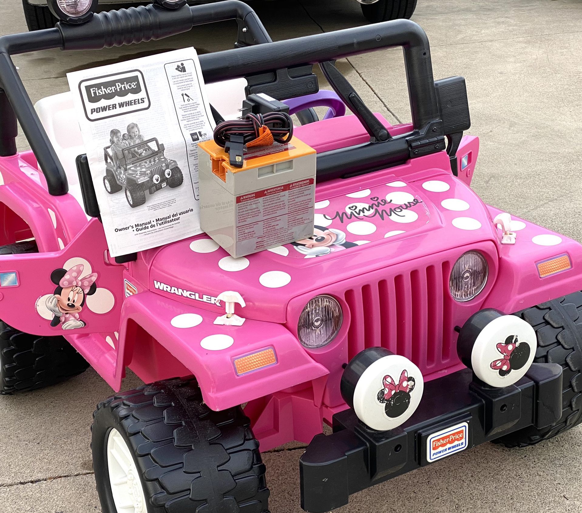 with BRAND NEW 12volt Battery - Minnie Mouse Jeep Wrangler 12volt Electric Kid Ride On Car Power Wheels