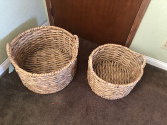 Brand new wicker basket set