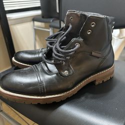 Men’s Boots Size 9