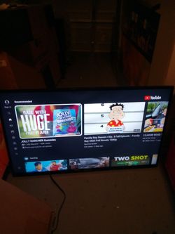-Read Info- 32 In. Hisense (Non-Smart) TV W/ 🔥 Stick