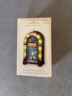 Hallmark 2008 Swingin’ Into Christmas Ornament