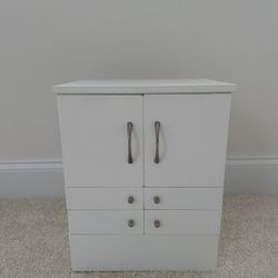 Beauty Storage Box by Lori Greiner