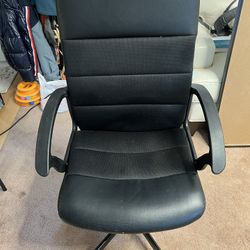 Office Chair. Height Adjustable. 