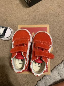 Vans baby shoe