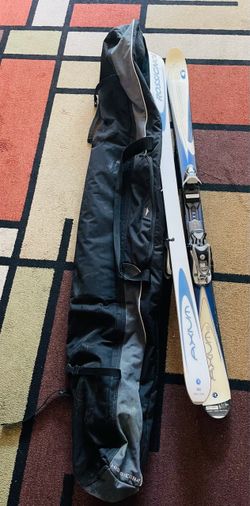 ROSSIGNOL AXIUM SKIS