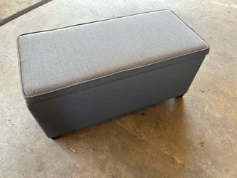 Storage ottoman