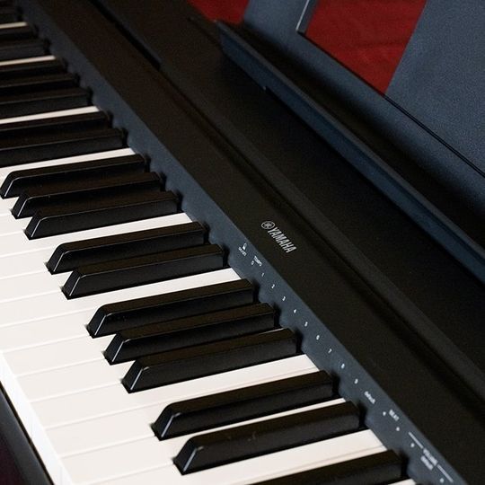 NEW w/o ƁOX Yamaha P45, 88 Weighted Keys, Piano Keyboard