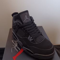 Jordan 4  Black