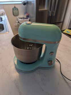 Delish by dash stand mixer in turquoise