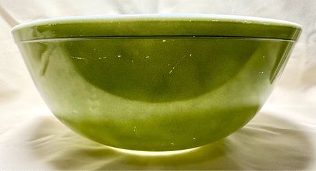 Vintage Pyrex 404 Verde Green 4-Quart Mixing Bowl