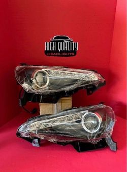 Scion FRS. 2013-2016 headlights.