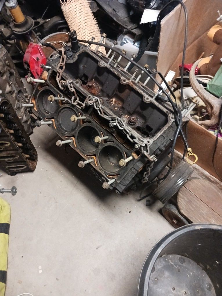 5.3 Vortec Motor Ls Complete And Transmission for Sale in Fresno, CA