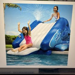 Water Slide Inflatable With Built In Sprayers