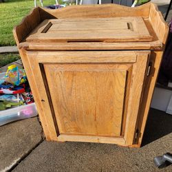 SOLID OAK HAMPER $5