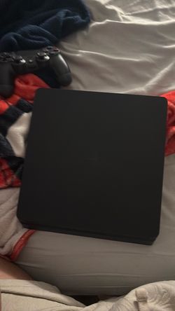 Ps4 1 terabyte perfect condition