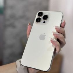 IPhone 14 Pro Max Unlocked / Liberado 👌 (Different Colors Available)