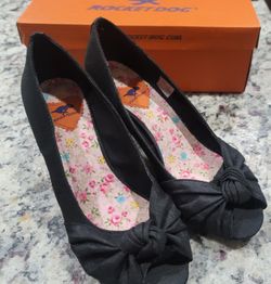 Rocket Dog Black Pumps/ Heels New In Box Size 8 1/2