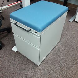 Mobile 2-Drawer File Cabinet w/ Cushion (White/Blue)