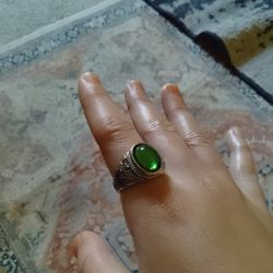 Green Ingraved Totem Oval Stone Vintage Ring Size 10 And 11 