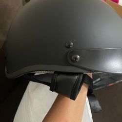 Motorcycle helmet size L