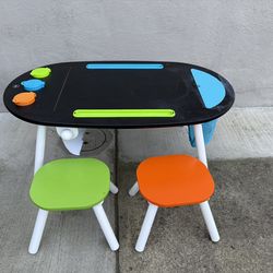 KidKraft Chalkboard Art Table With 2 Stoolskids C