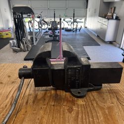 American Scale Co Bench Vise