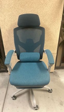 Ergonomic Mesh Office Chair with Headrest