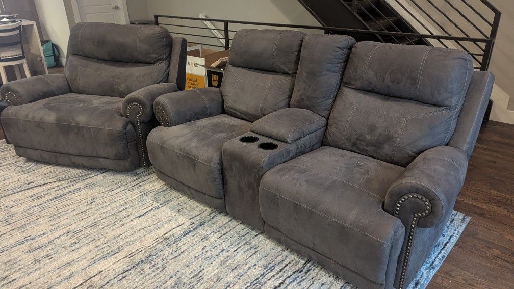 Loveseat Recliner & Console Recliners