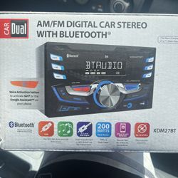 AN/FM Digital Car Stereo With Bluetooth 