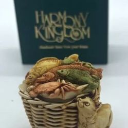 Harmony Kingdom kitty’s kipper New in Box