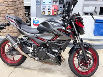 2025 Z500 SE ABS Motorcycle