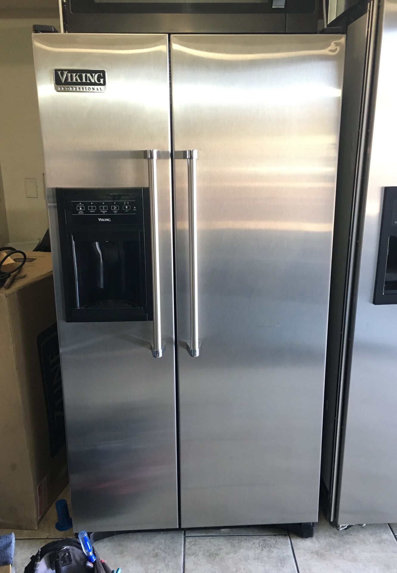 Viking refrigerator 36”W