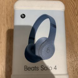 Beats Solo 4