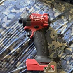 Milwaukee Drill 