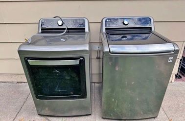🔥 LG Washer & Dryer Set – Clean & Ready to Go 🔥